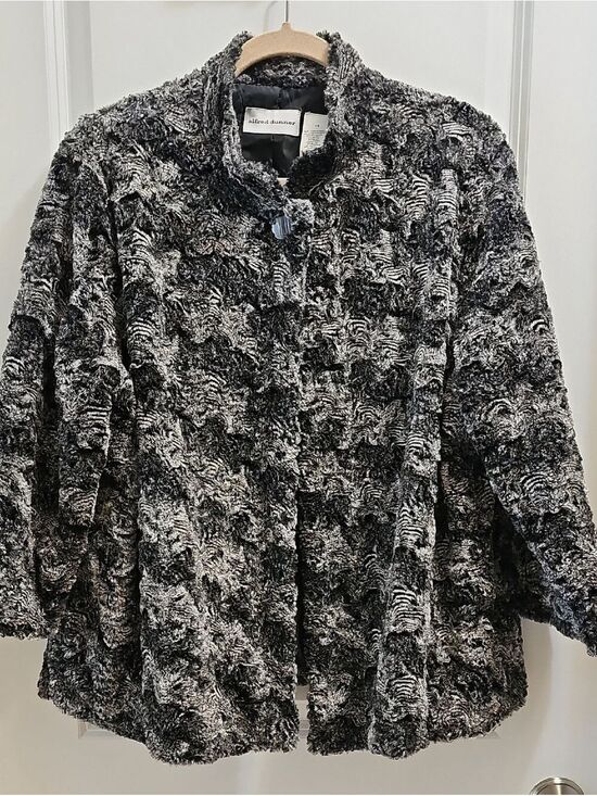 Alfred Dunner Jackets & Blazers - Alfred Dunner Black & White Textured Faux Fur Coat